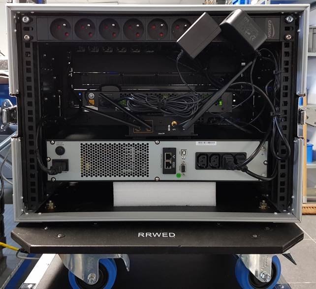 Flightcase achteraan